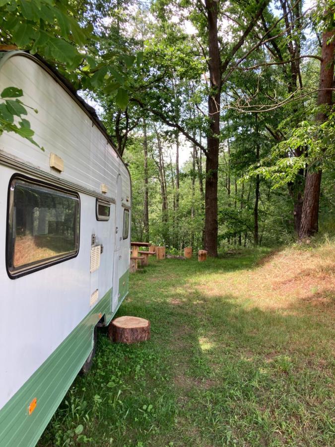Karavan Na Louce Volenice  Exterior photo